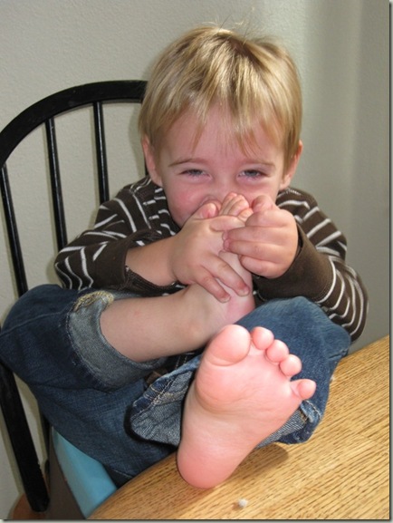 boys stinky feet who love Gay boys stinky feet who love Gay
